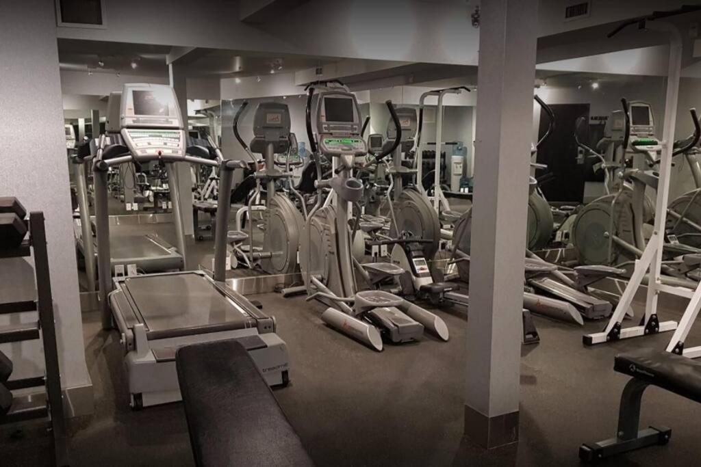 Luxury Two Queen Beds Condo - Grande Rockies Resort Indoor Parking Pool Hot Tub Gym แคนมอร์ ภายนอก รูปภาพ