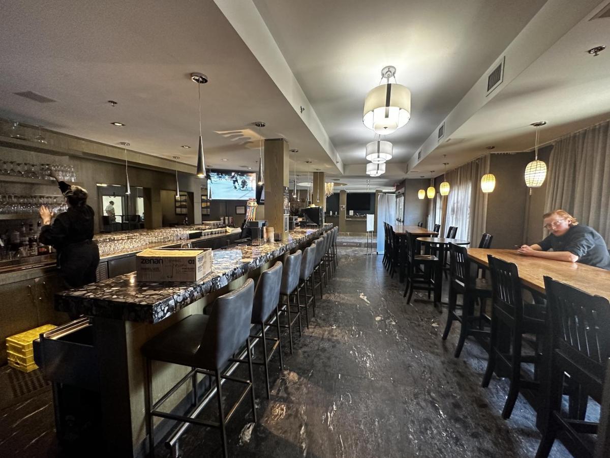 Luxury Two Queen Beds Condo - Grande Rockies Resort Indoor Parking Pool Hot Tub Gym แคนมอร์ ภายนอก รูปภาพ